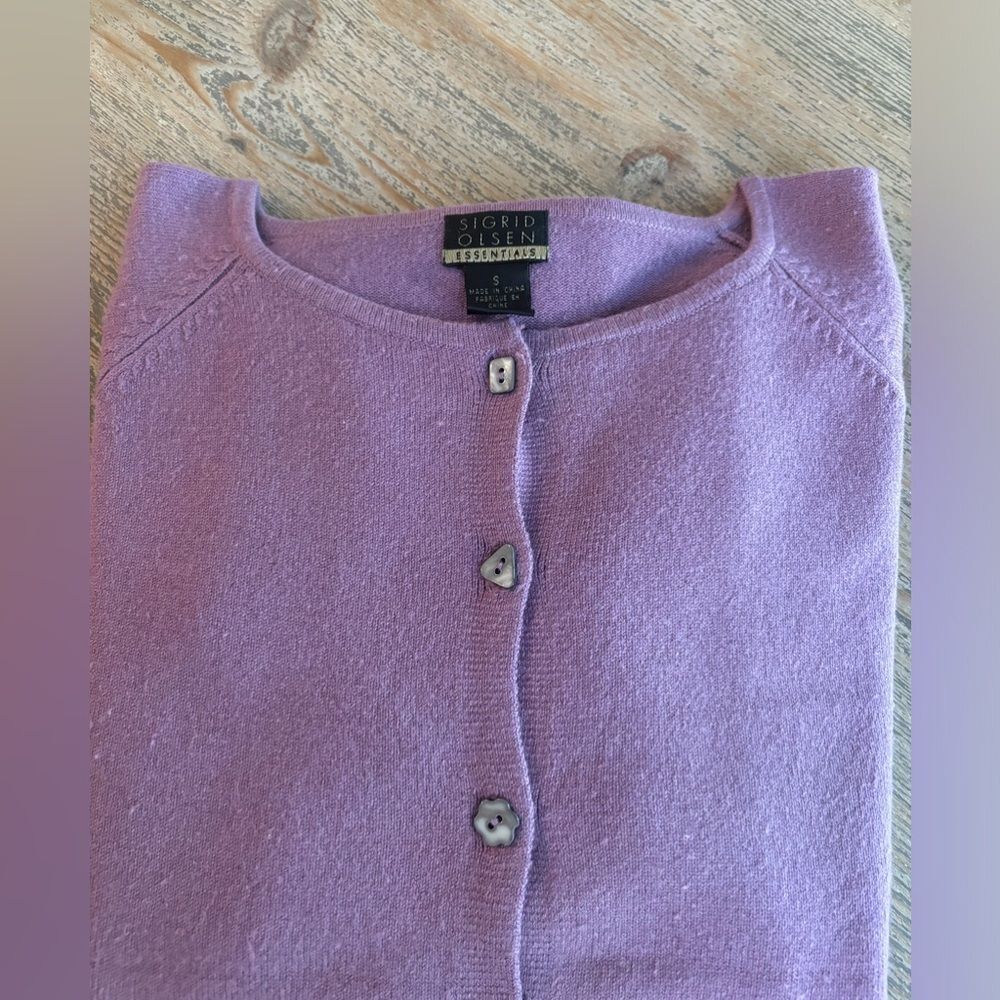 Sigrid Olsen  lavender silk/cashmere cardigan w/different shape buttons sz small - Picture 2 of 5